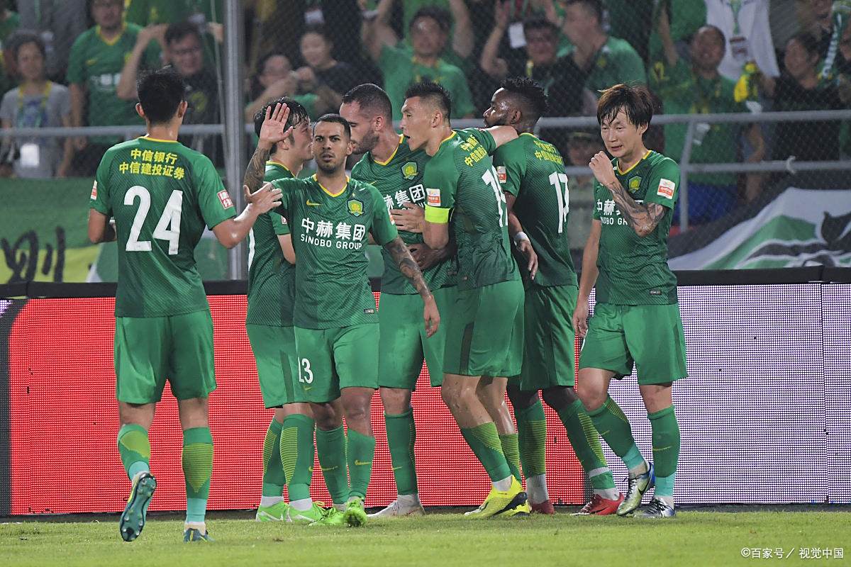 北京国安客场不敌大连一方，积分领先优势缩小