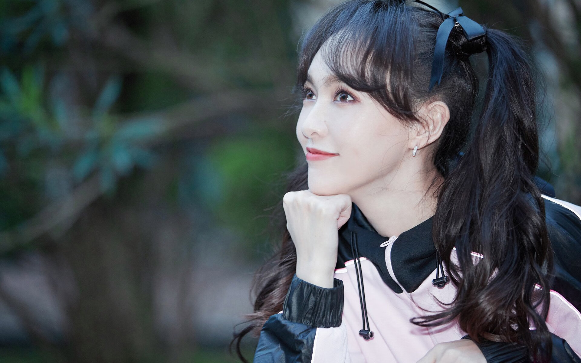 不独胜利，从日本足球到陈雨菲，竞技场的共通光芒