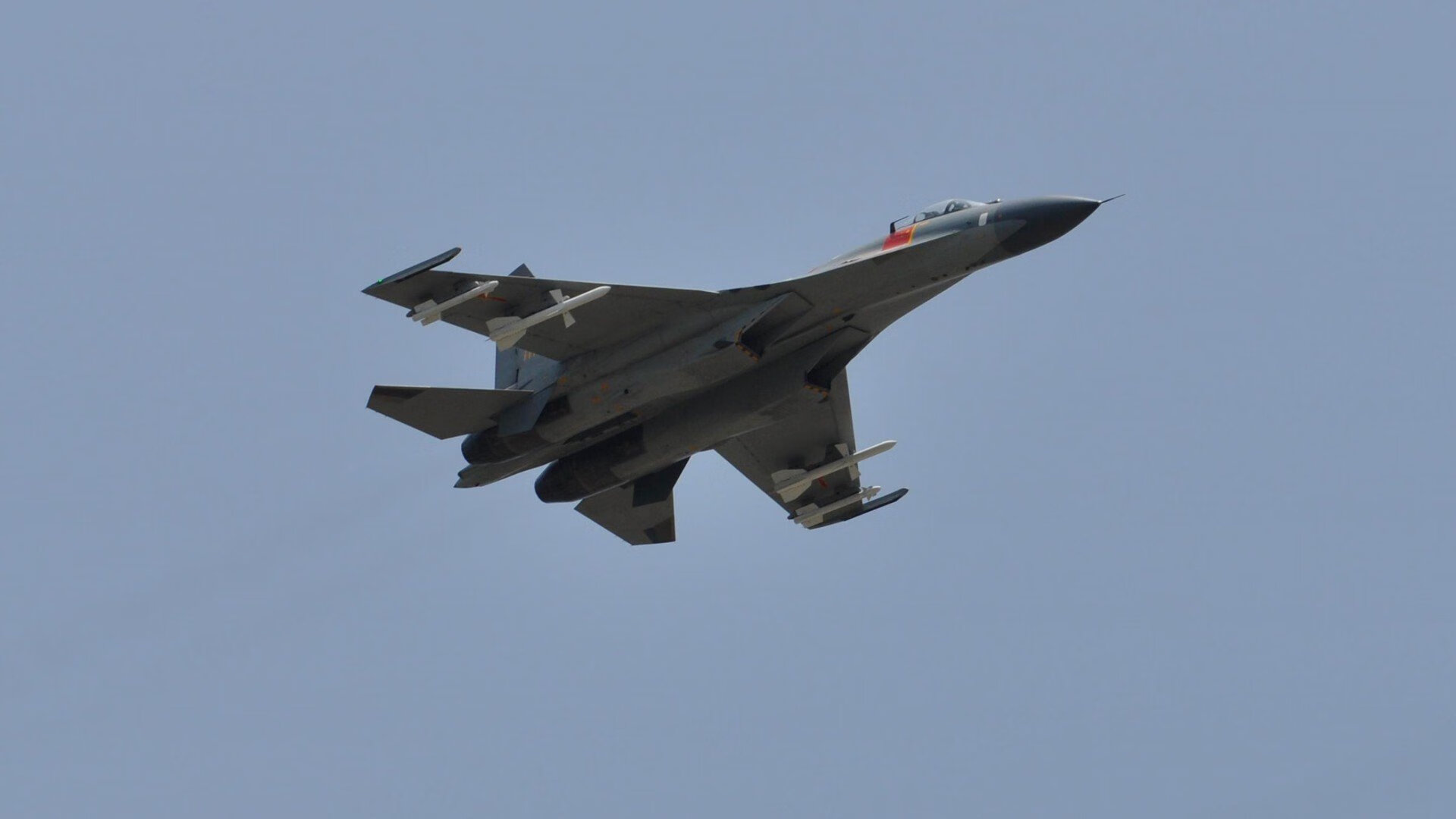 赛道与地缘，日本车队在外交F1中稳健超车乌克兰