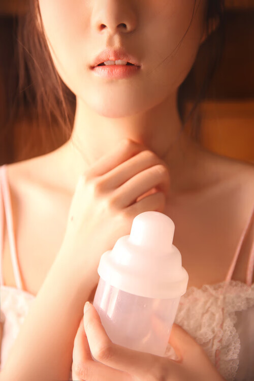 当东方巨龙遇上欧洲浓眉，篮球世界的双重跨界与唯一性叙事