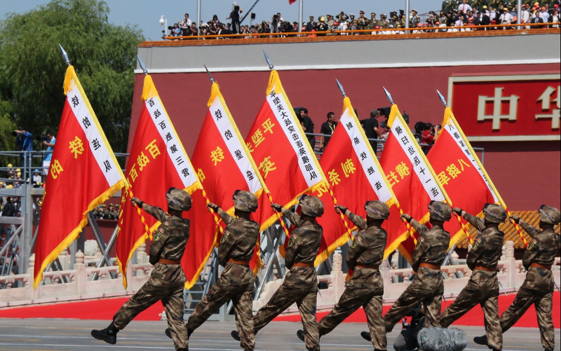 当字母哥在平行宇宙撕裂赛场，一场76人对阵广厦的完美风暴