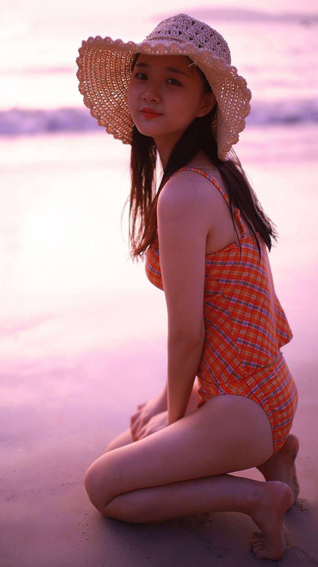 赛道与球场，在终点线后相交